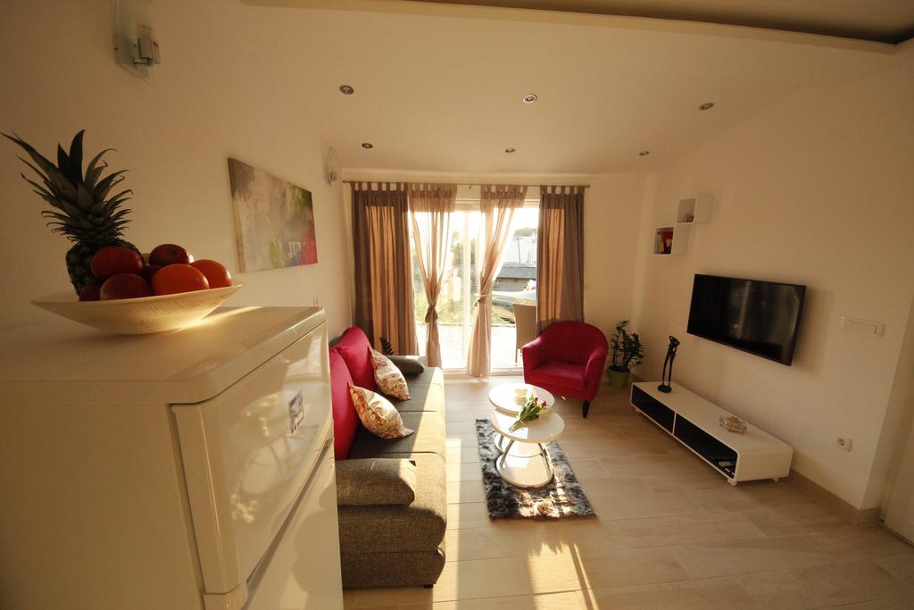 Apartment Golden Dreams بودْسْتغانا المظهر الخارجي الصورة