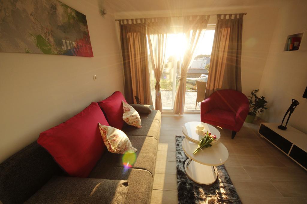 Apartment Golden Dreams بودْسْتغانا المظهر الخارجي الصورة